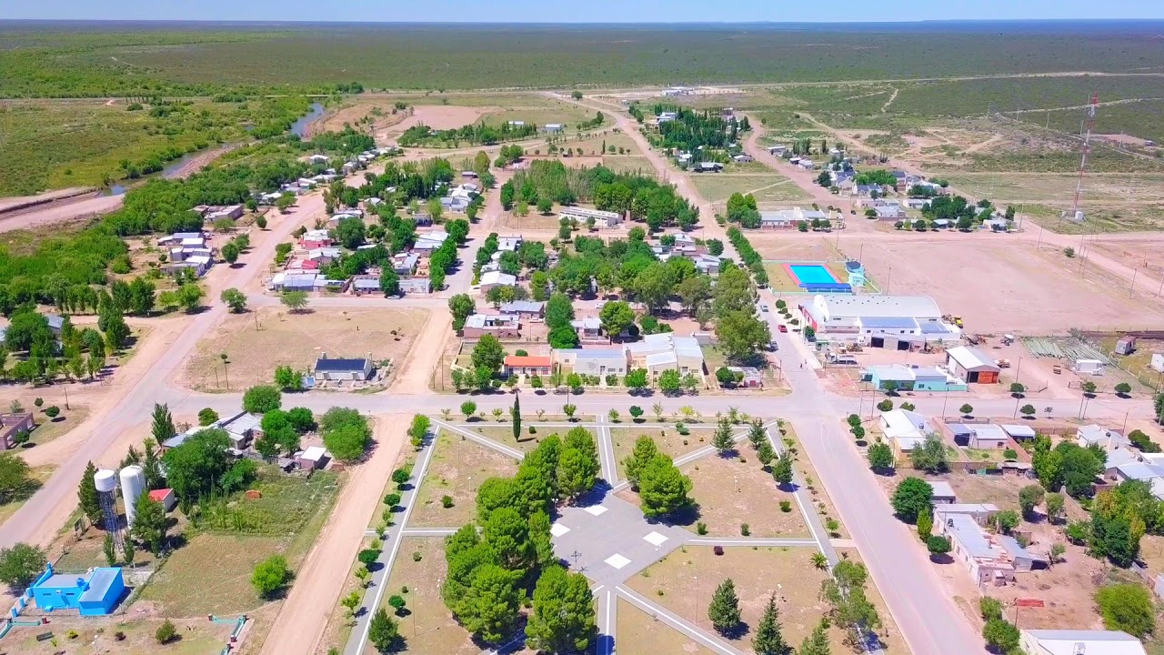 Algarrobo del Águila avanza en la iluminación de espacios públicos