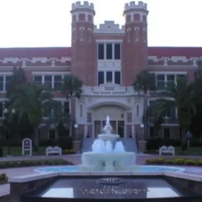 Tragedia en Florida: un tiroteo en la universidad dejó dos muertos y varios heridos