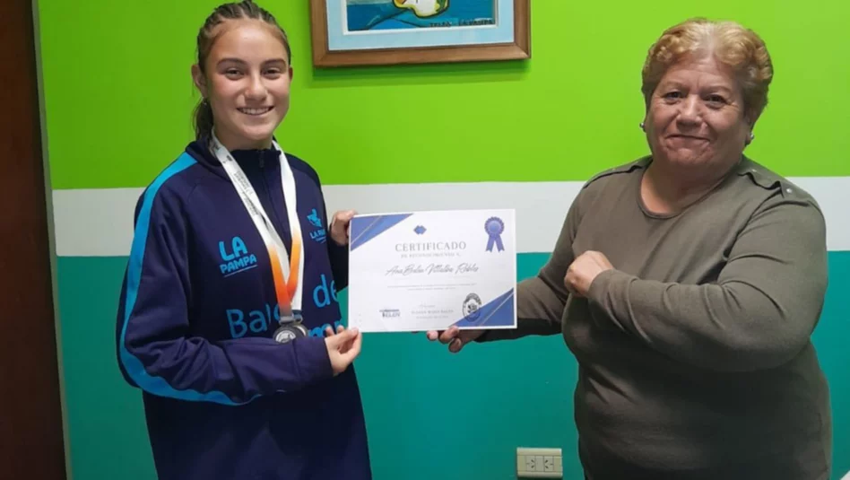 Telén: el municipio distinguió a una joven atleta por su desempeño en los Juegos Patagónicos
