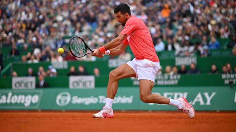 Tenis: Djokovic sufrió una inesperada derrota en Montecarlo y se alarga la espera de su título número 100