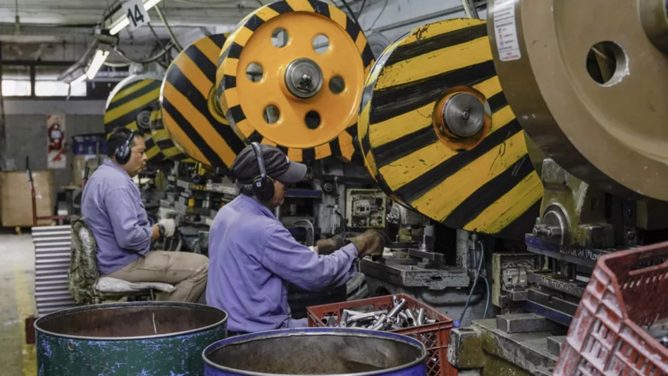 La industria manufacturera cayó 4,5% en marzo: el peor registro desde diciembre de 2023