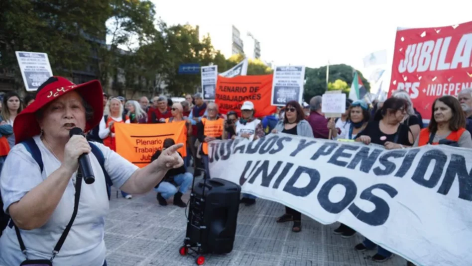 Emergencia previsional: senadores proponen un paquete de leyes para proteger a jubilados