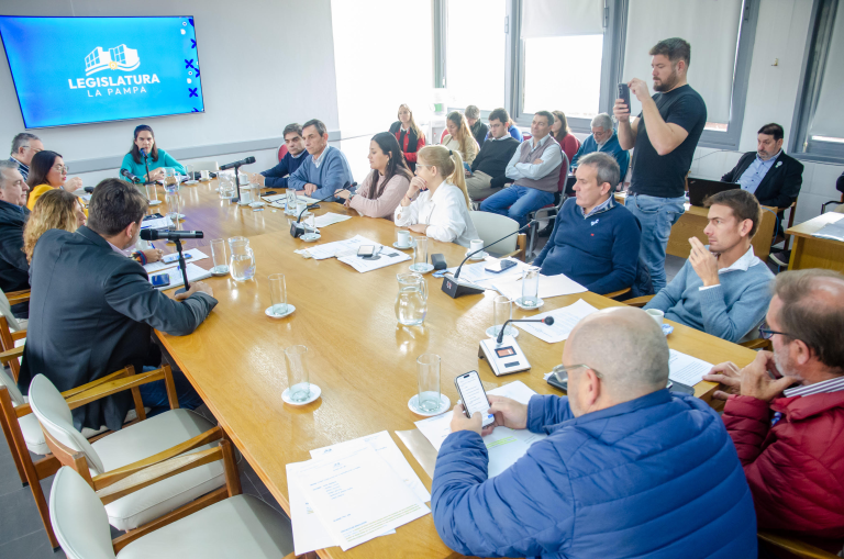 Los diputados provinciales emitieron varios dictámenes en la Comisión de Asuntos Agrarios
