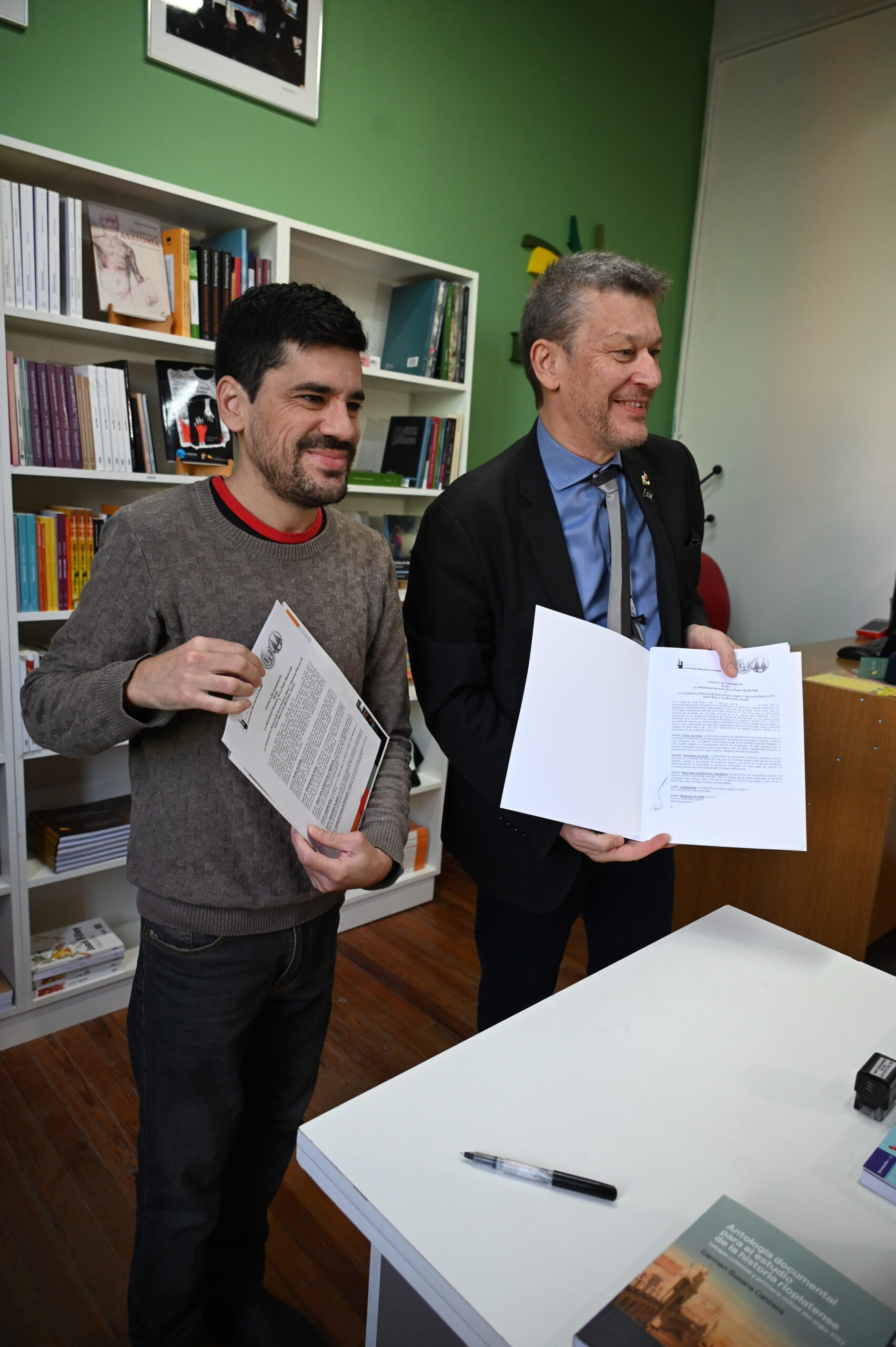 UNLPam – CPE: firmaron convenio en librería EdUNLPam