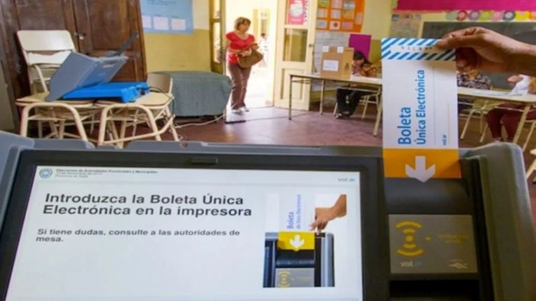 Elecciones 2025: triunfo del gobernador Gustavo Sáenz en Salta y La Libertad Avanza sorprende en la capital