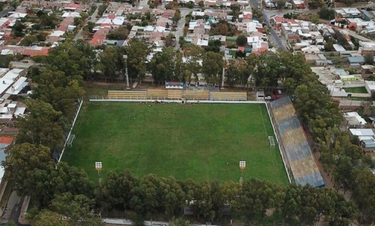 Fútbol: Costa Brava enfrenta a Juventud Unida Universitario en una visita de riesgo por el Federal “A”