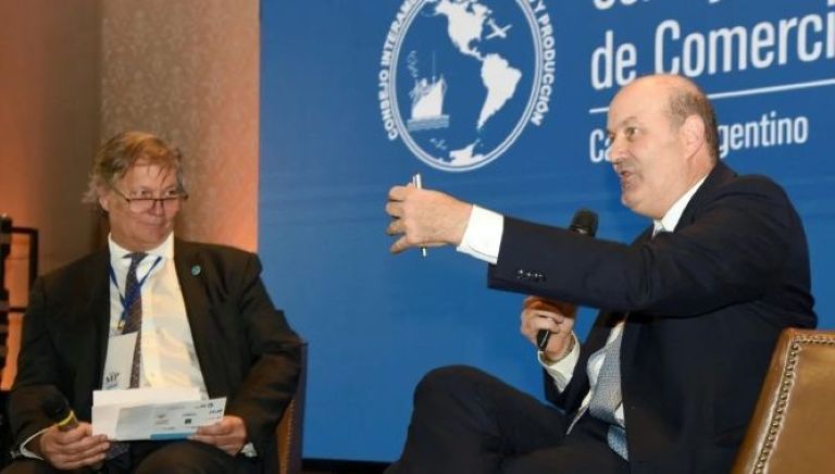 Malestar del Gobierno con algunos empresarios que pidieron la baja de retenciones