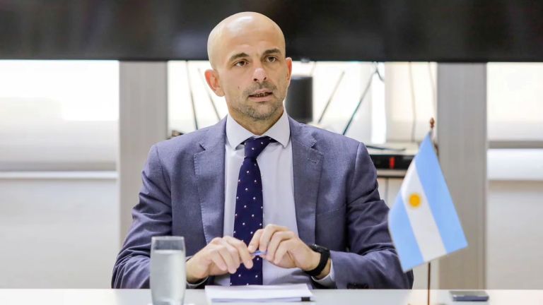 Javier Milei echó a Franco Mogetta, secretario de Transporte