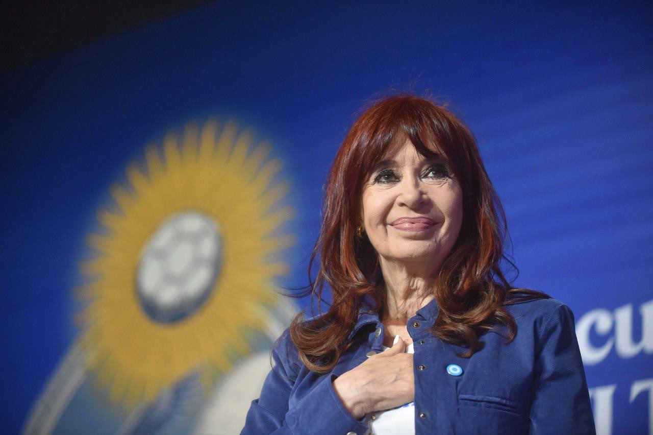 Cristina Kirchner advirtió sobre un décimo default: “Están rascando el fondo de olla porque le faltan pesos y dólares”