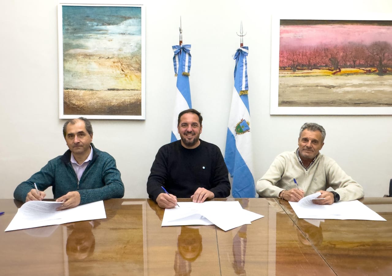 Santa Rosa: la Municipalidad y la UTA firmaron un nuevo acuerdo paritario para el personal del EMTU