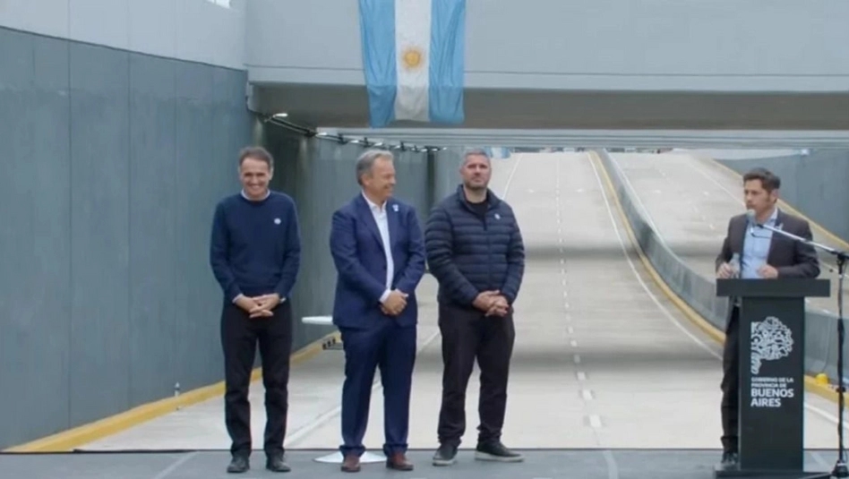 Kicillof inauguró el Viaducto Papa Francisco y cuestionó al Gobierno nacional: “Es mentira que no hay plata”