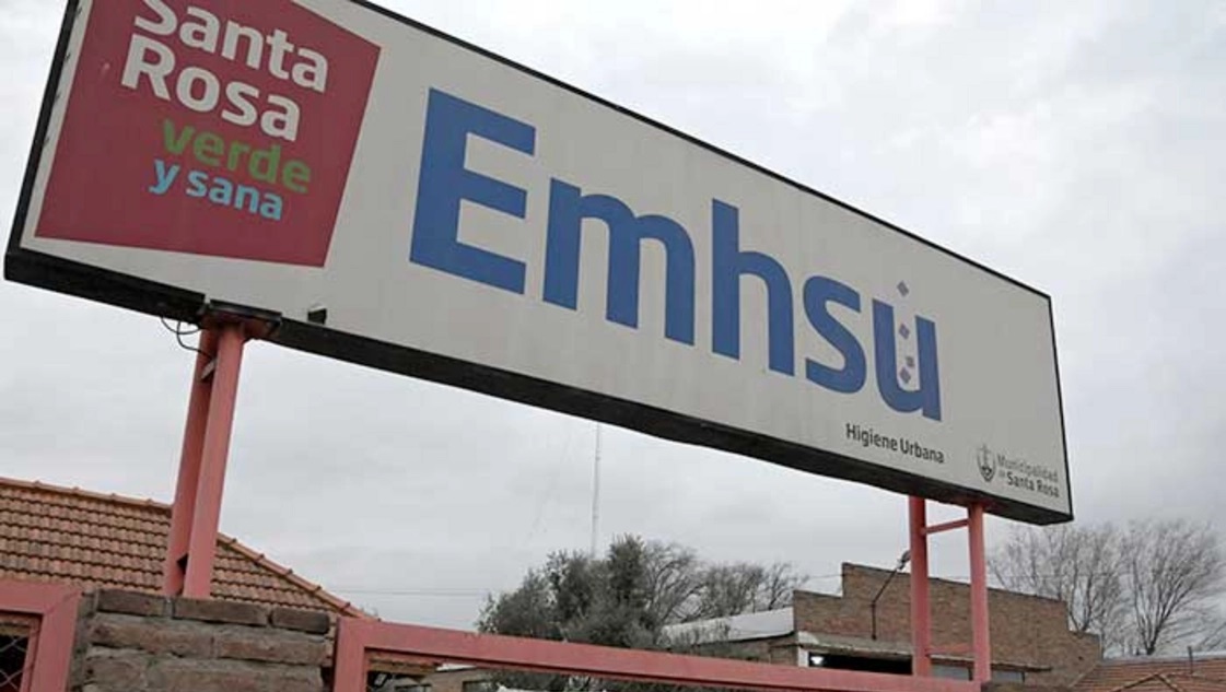 Santa Rosa: se quemó un camión del EMHSU