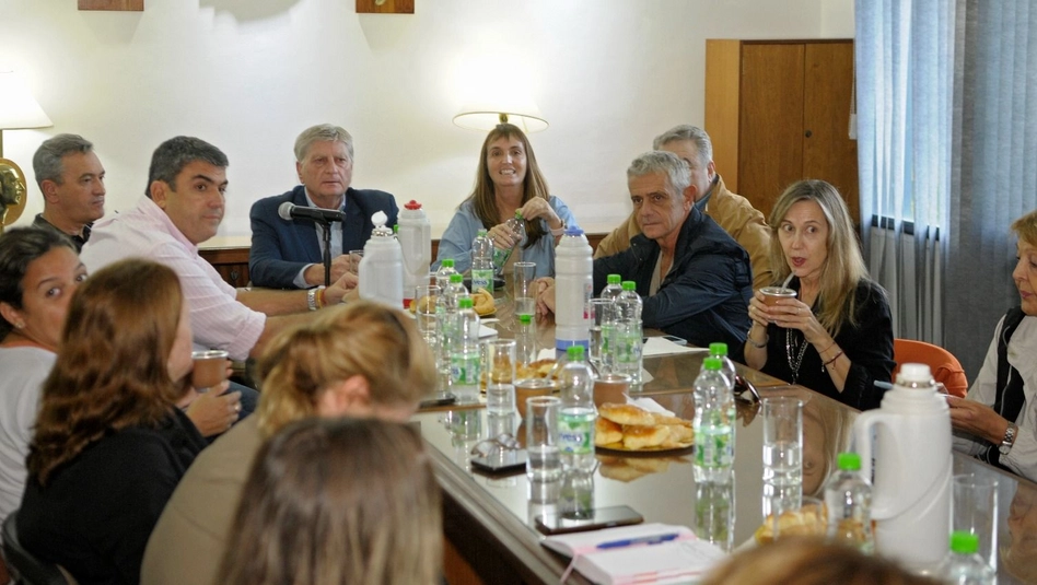 Ziliotto convocó a todas las líneas del PJ pampeano y comenzó a delinear el frente electoral para octubre