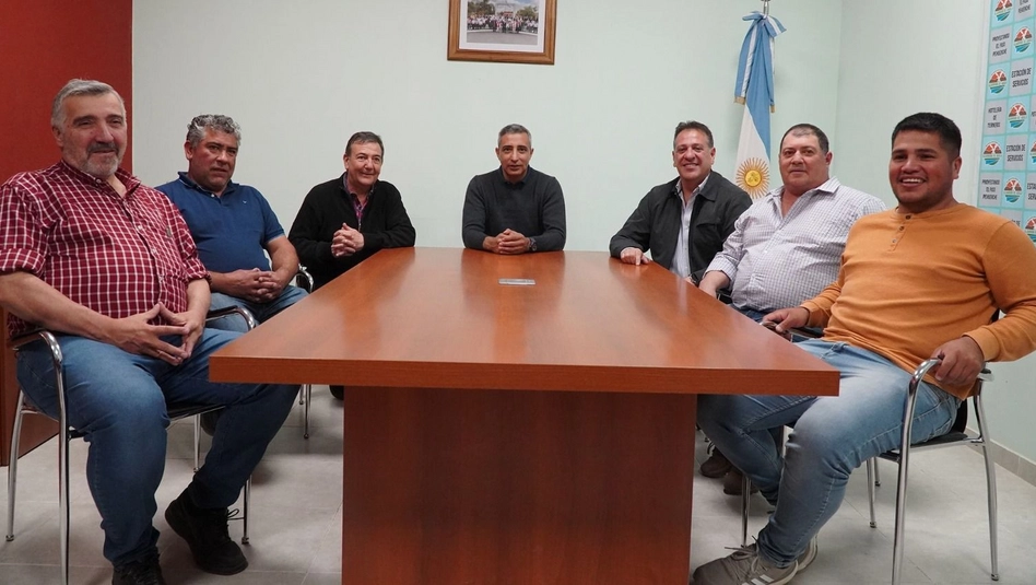 Algarrobo del Águila: intendentes del oeste pampeano reclaman por las agencias del INTA