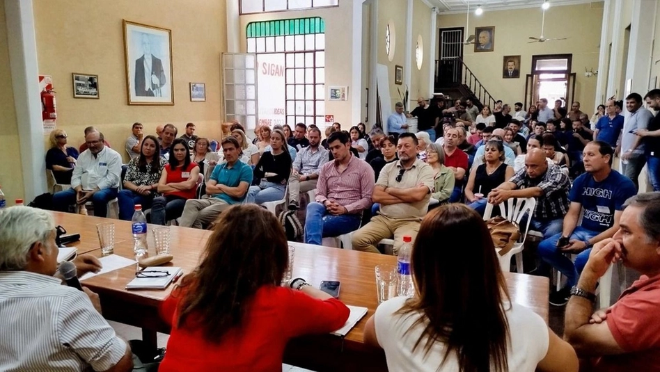 La UCR pampeana debate hoy si habilita alianzas y pone límites a La Libertad Avanza