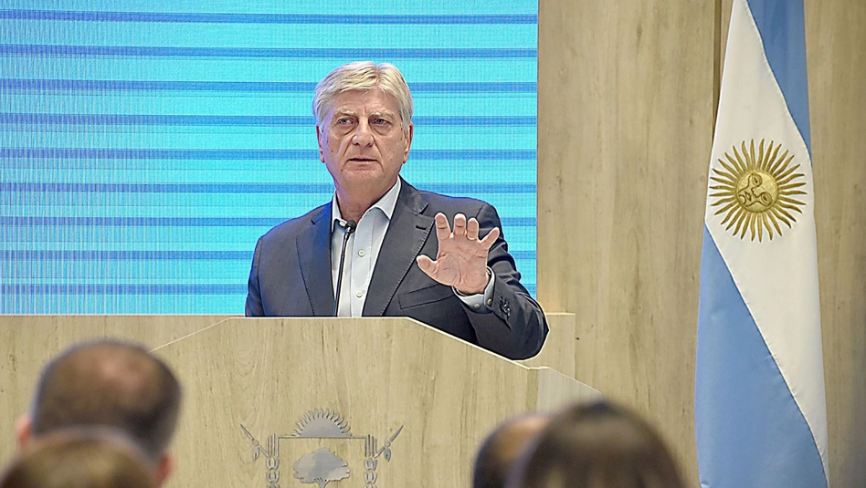 Ziliotto adelanta fondos a municipios y extiende beneficios para enfrentar la crisis