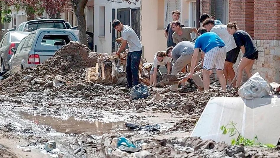 Milei vetó la ley de emergencia para Bahía Blanca y crece el rechazo político
