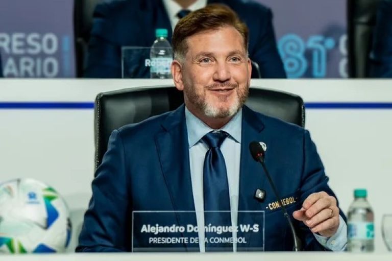 Fútbol: Alejandro Domínguez fue reelecto y seguirá al frente de la Conmebol hasta 2031
