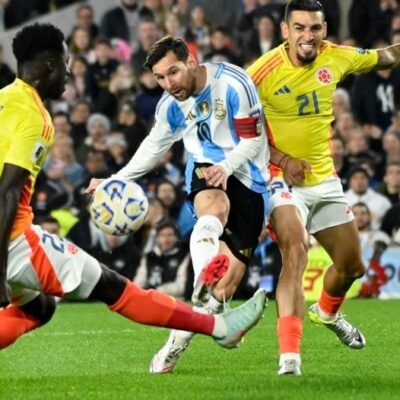 Fútbol: con diez jugadores, la Selección argentina igualó ante Colombia por las Eliminatorias Sudamericanas