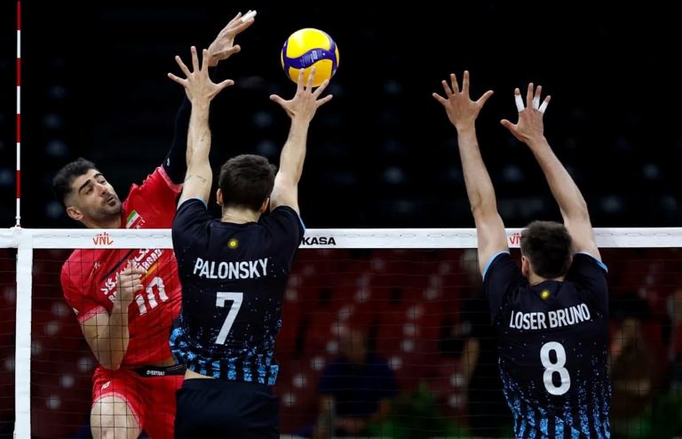 Voleibol: Argentina cayó ante Irán por la VNL