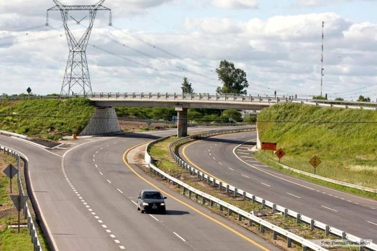 El Gobierno Nacional llamó a licitación pública para concesionar las rutas nacionales que conectan con Brasil y Uruguay