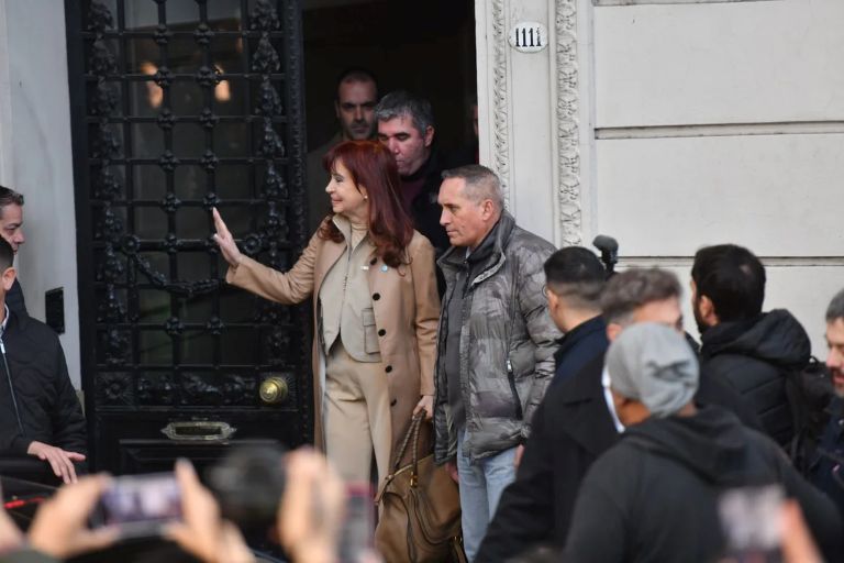 El fallo completo de la Corte Suprema que condena a prisión a Cristina y la inhabilita perpetuamente para ejercer cargos públicos