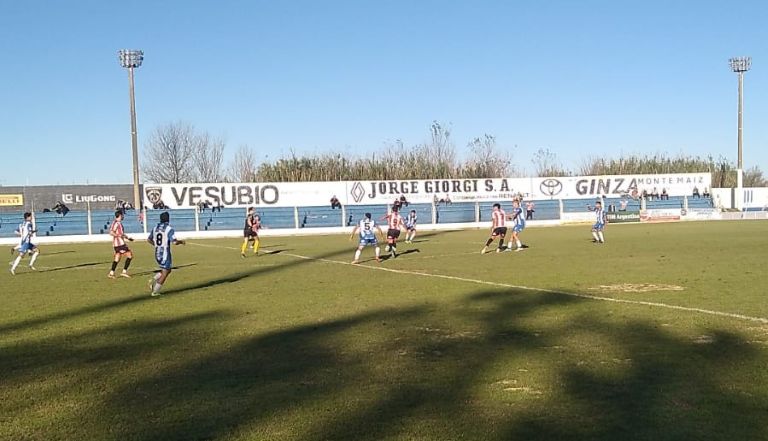 Fútbol: Costa Brava le ganó con autoridad a Deportivo Argentino y se subió a la punta en el Federal “A”