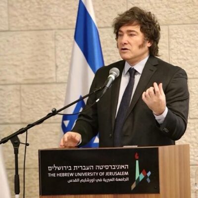 “Cuando el Ejecutivo no presiona, la Justicia actúa con celeridad”, dijo Milei desde Israel sobre la condena a Cristina