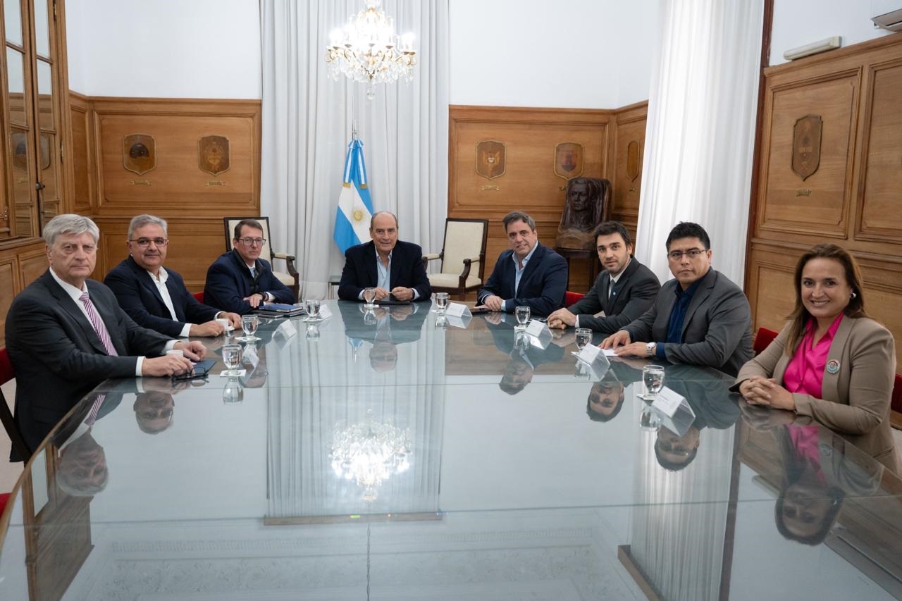 Gobernadores con Francos: “Dejamos nuestra propuesta para recuperar recursos, sin que ello afecte las finanzas nacionales”