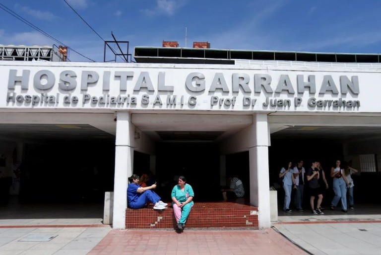 Los médicos residentes del Hospital Garrahan levantaron el paro tras mejora salarial y retoman la atención
