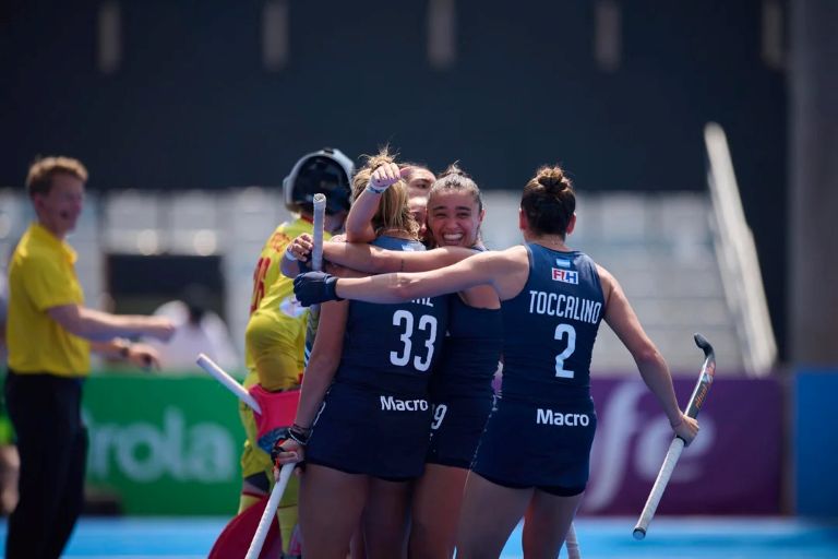 Hóckey sobre césped: Las Leonas superaron a India, con Cosentino como figura en los penales australianos