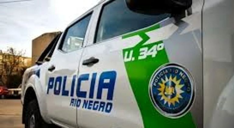 Río Negro: conmoción en General Roca porque un hombre en situación de calle murió de frío en la vereda
