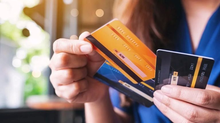 “Financiar la comida con tarjeta es el termómetro del desastre económico”, según especialista en consumo