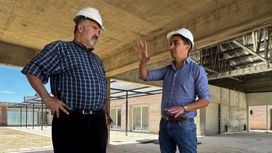 Farana destacó que la obra pública mantiene en movimiento a todo Santa Isabel