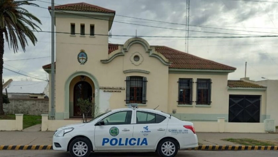 Robaron $100 mil de una planta cerealera en Catriló y forzaron otra empresa cercana