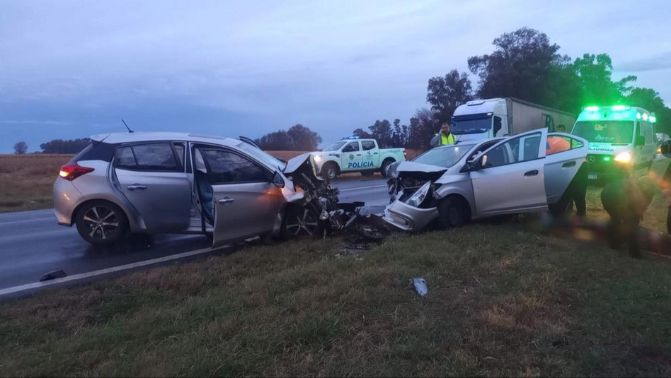 Fuerte choque frontal entre Lonquimay y Catriló: cinco personas hospitalizadas
