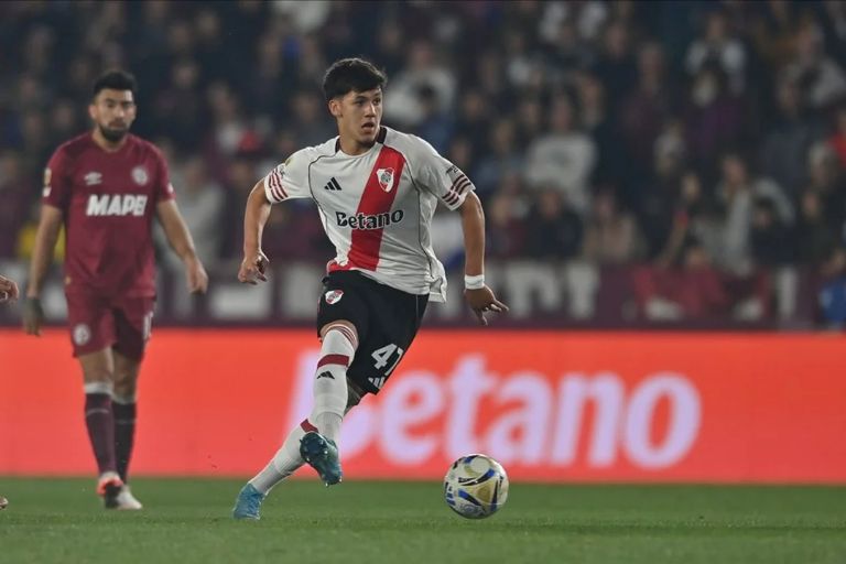 Fútbol: River no pudo pasar del empate ante Lanús pero es único líder de la Zona B del Torneo Clausura 2025