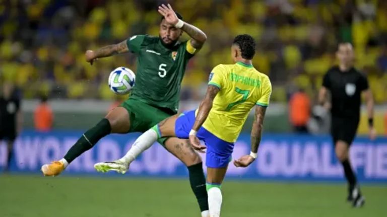 Fútbol: Bolivia consiguió un histórico triunfo ante Brasil y jugará el Repechaje