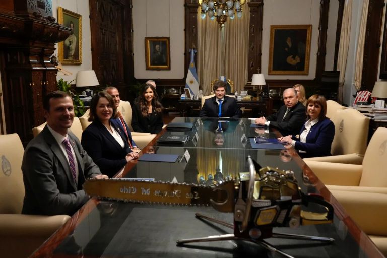 Aseguran que EE.UU. frenó el acuerdo de exención de visas para los argentinos