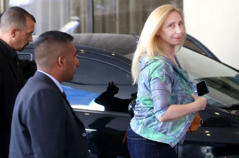 La Justicia ordenó frenar la difusión de los audios atribuidos a Karina Milei grabados en Casa Rosada
