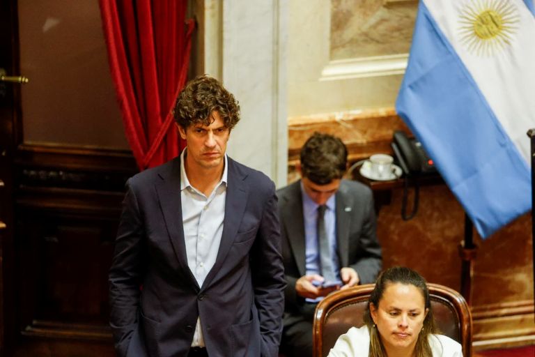“Pasamos a ser rehenes”, dijo Lousteau sobre el respaldo de Trump a Milei