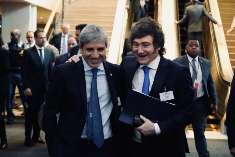 Milei celebró el auxilio de EEUU y reiteró que Luis Caputo es “el mejor ministro de Economía de la historia”