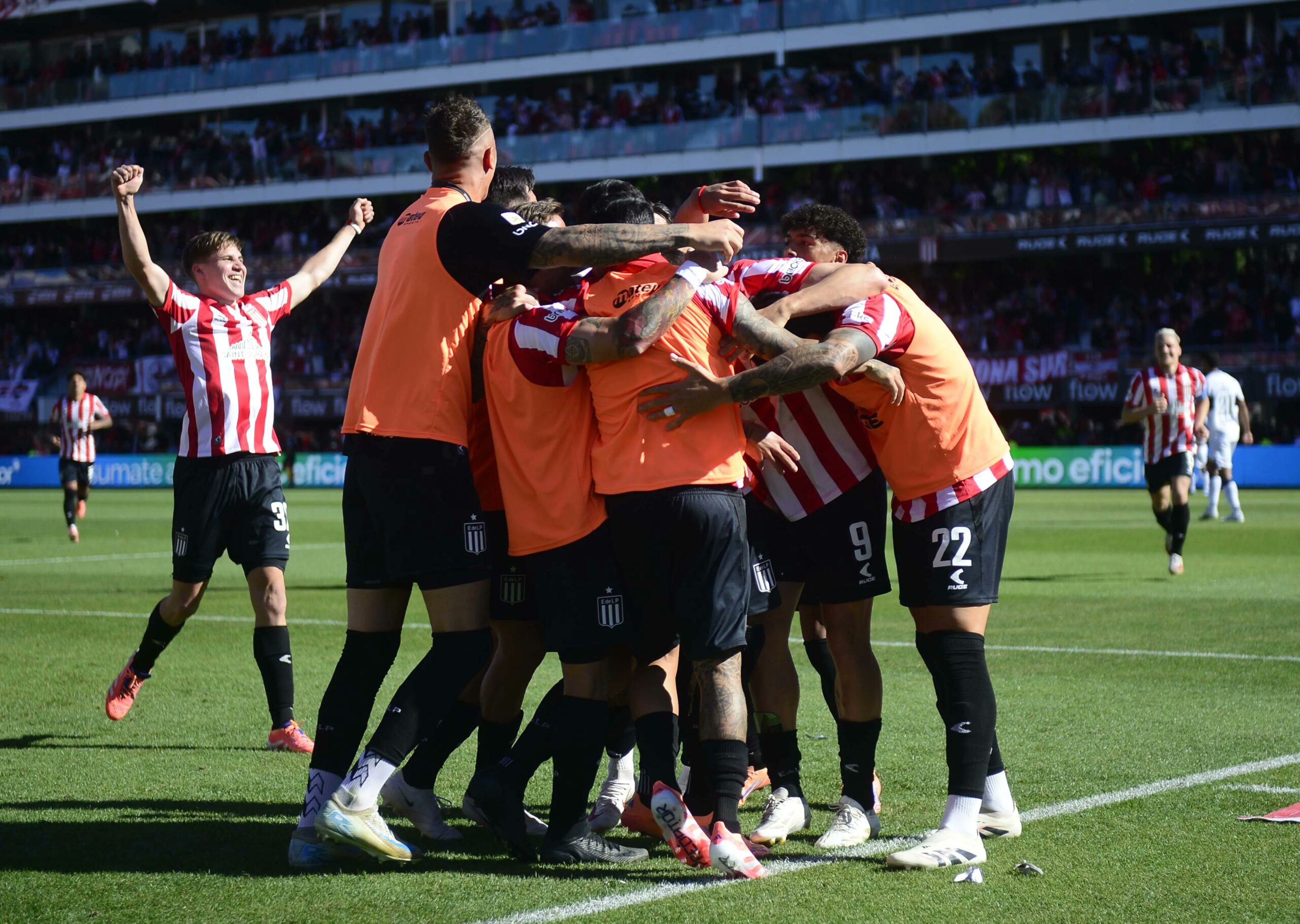 Fútbol: Estudiantes le ganó 2 a 0 a Gimnasia y se quedó con el clásico de La Plata