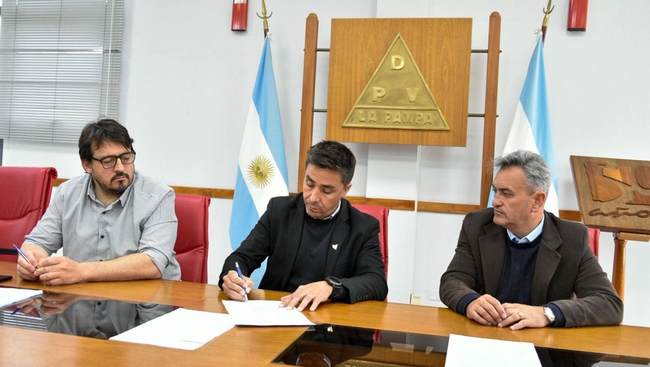 La Pampa licitó obras de señalamiento en rutas provinciales y pavimento urbano en Toay