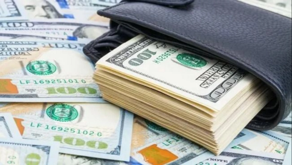 Proyectan que en 2026 el techo de la banda cambiaria del dólar podría rozar los $2.000