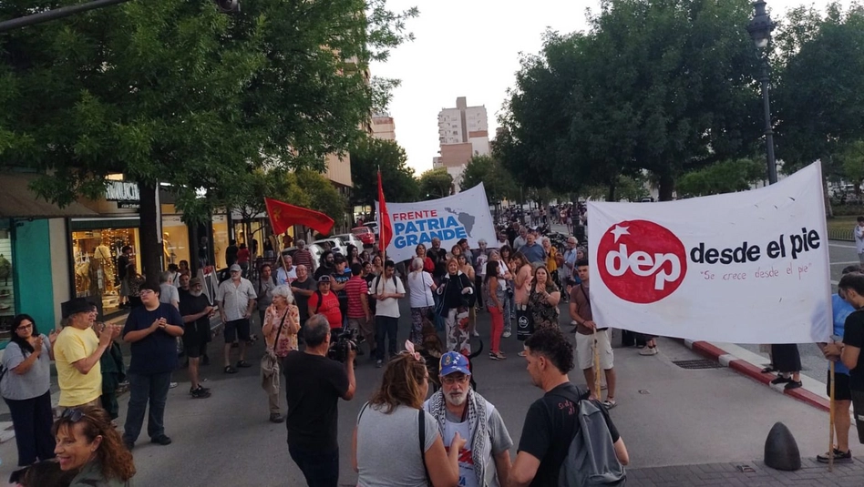 Santa Rosa se movilizó contra el ataque de Trump a Venezuela y denunció un nuevo colonialismo