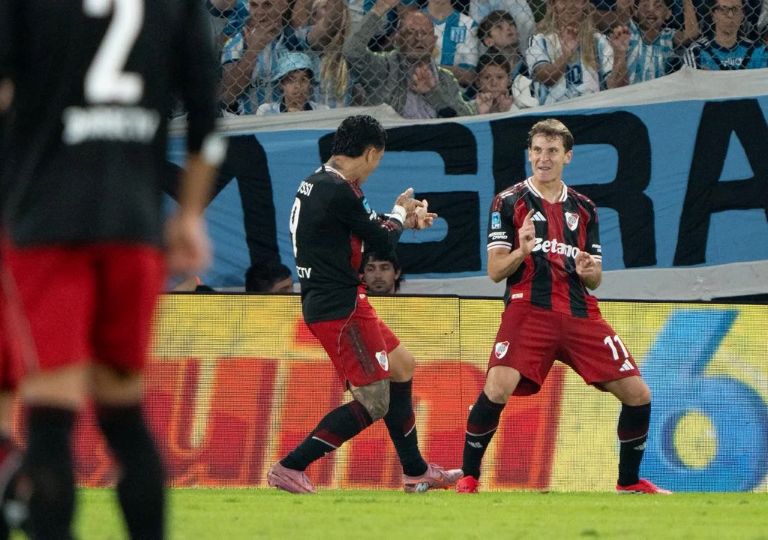 Fútbol: River le ganó a Racing, sigue invicto en el ciclo Coudet y escolta la zona B del Torneo Apertura 2026