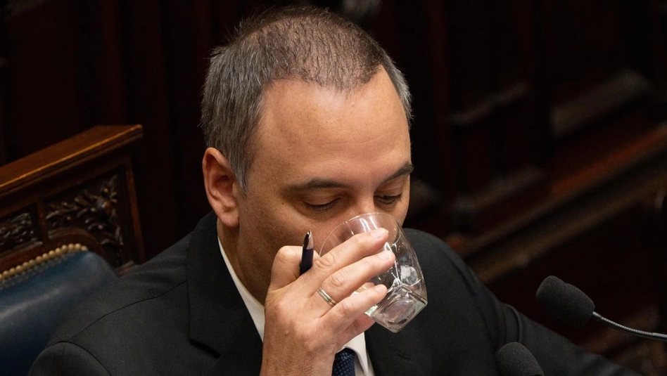 Impulsan denuncia penal contra Caputo, Adorni y Reidel por presunto uso indebido de fondos públicos