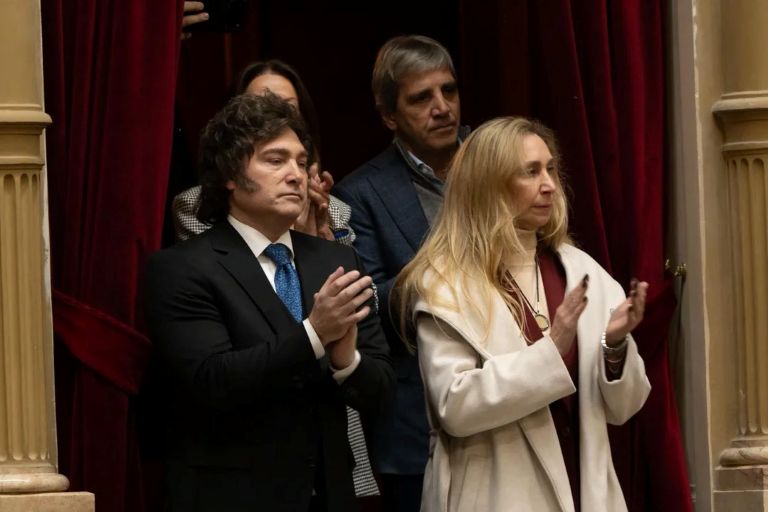 El 71,2% de los argentinos quiere un cambio de Gobierno, según una encuesta