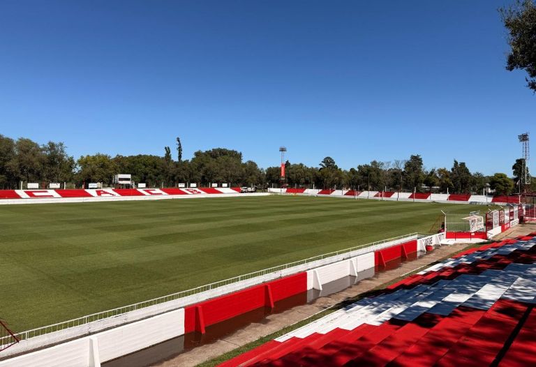 Fútbol: Costa Brava recibe este sábado a Huracán Las Heras buscando volver al triunfo en el Federal “A”